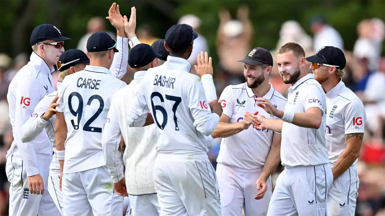 Carse shines as England beat NZ by 8 wickets in Christchurch