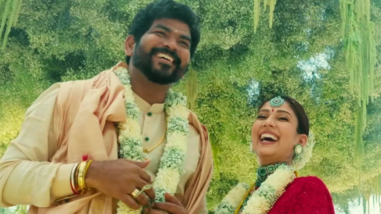 Did Vignesh deactivate his X account due to Dhanush?