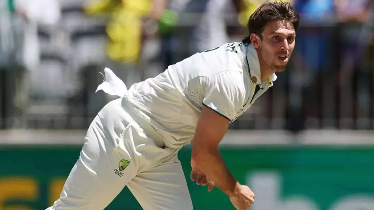 'Nah nah, I’m ...': Marsh on his availability for pink-ball Test