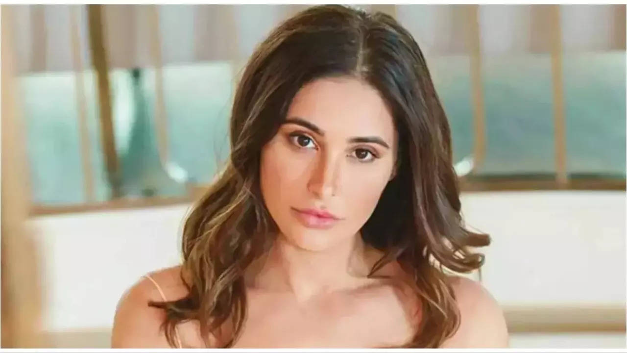 Aliya Fakhri was trying to get back with ex after split: Jacobs' mother