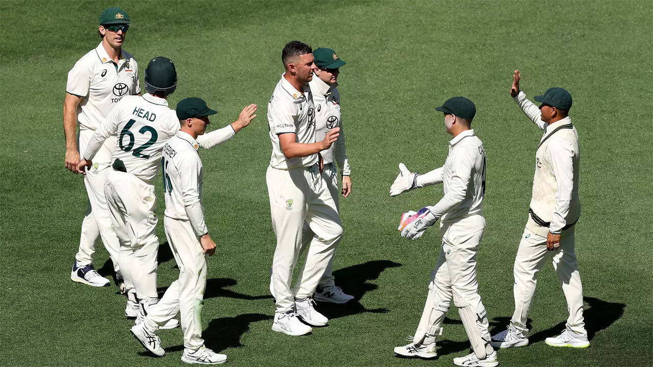 Hazlewood axed or out injured? Gavaskar 'loving' Australian 'panic'