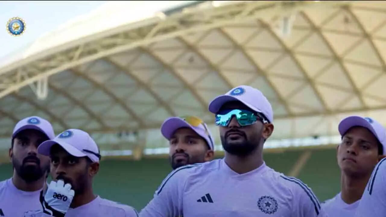 Watch: Team India's fielding session ahead of the pink-ball Test