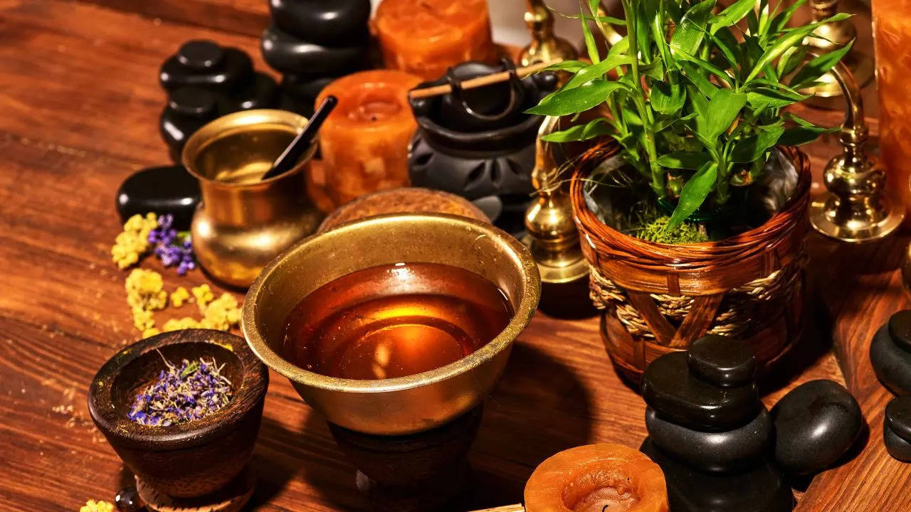 Why Ayurveda recommends applying perfumes twice a day