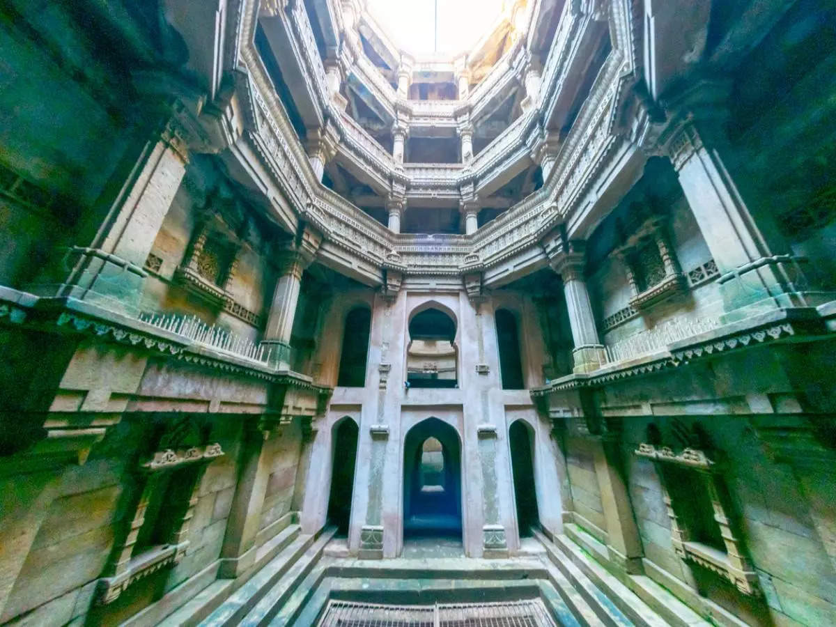 5 ancient stepwells in Ahmedabad perfect for pre-wedding photoshoots