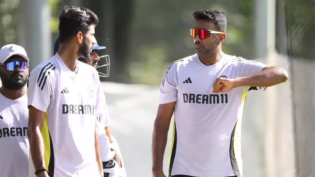 Why Ashwin ahead of Sundar makes sense for Adelaide Test