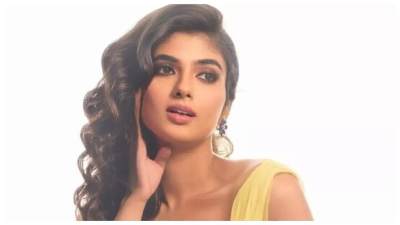 Intimate videos of Pragya Nagra leaks online