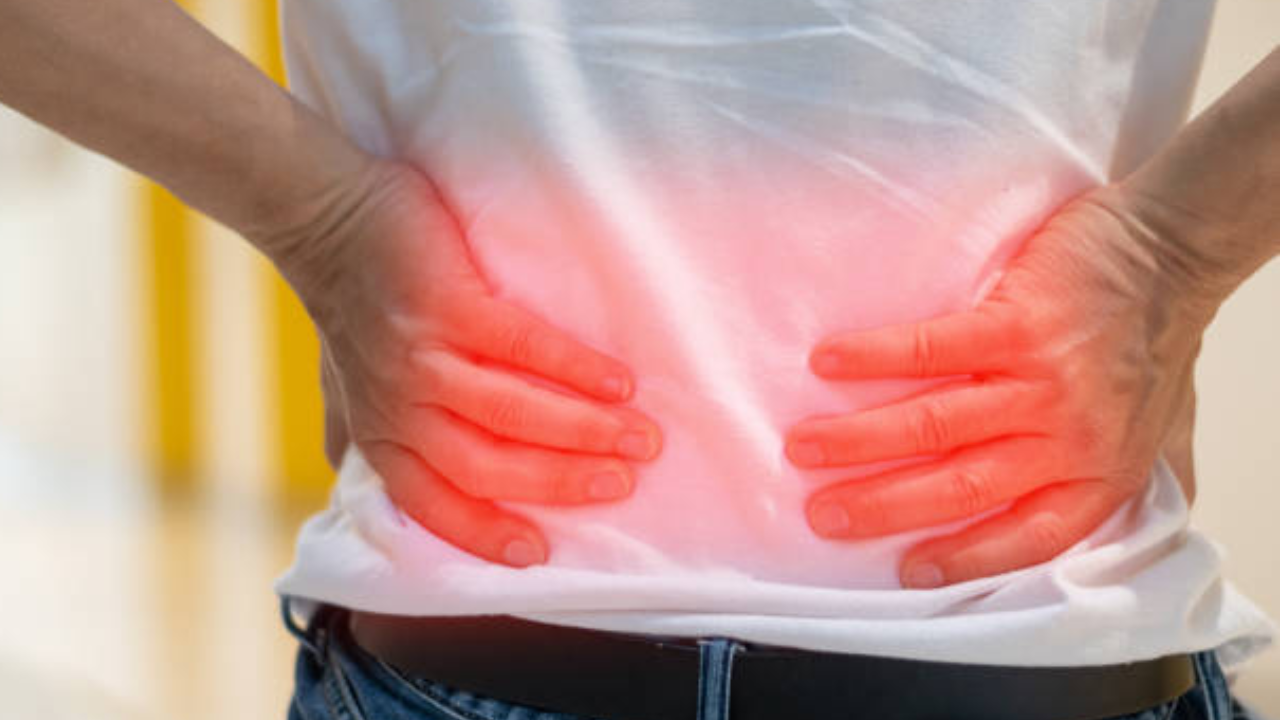 Explainer: Back pain as an early sign of pancreatic cancer