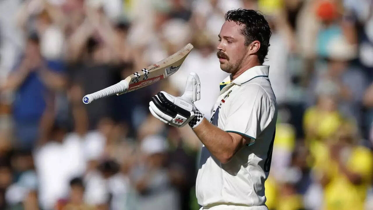 Watch: Travis Head's heartfelt gesture for his newborn after century