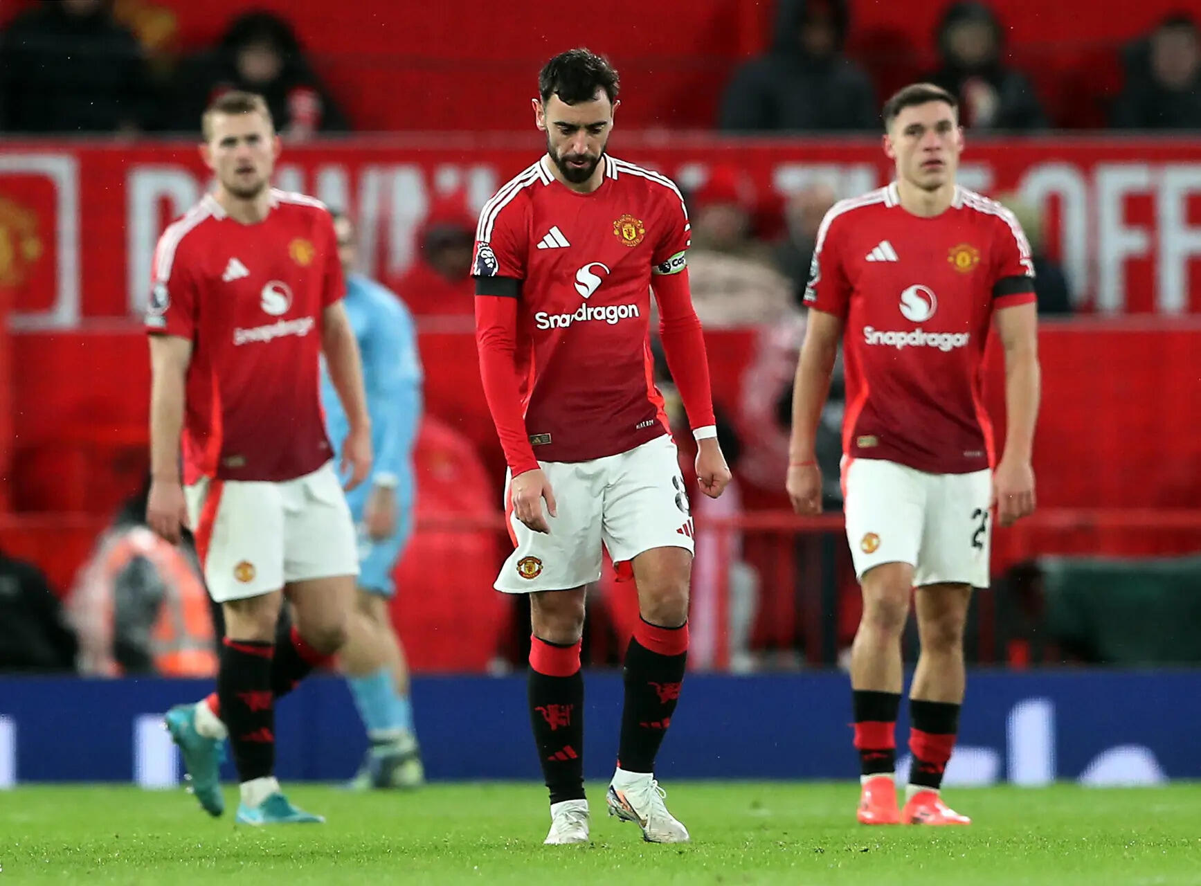 Man United problems deepen as Man City stumble again