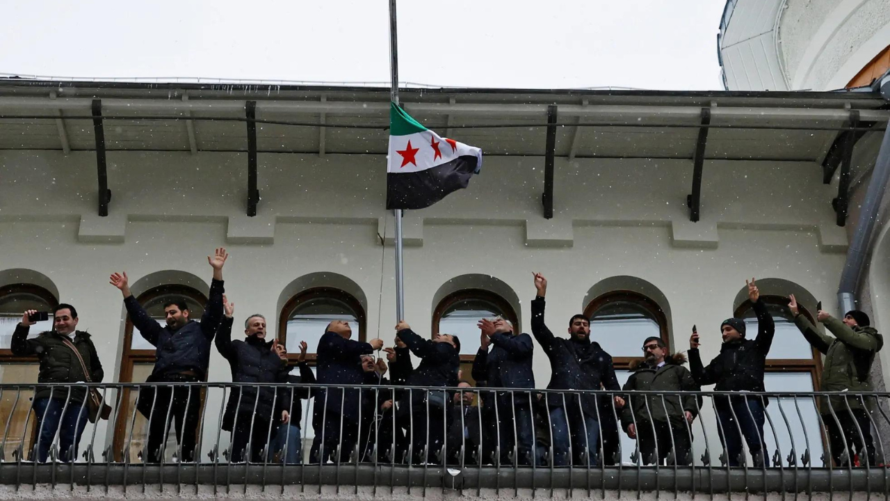 Watch: Rebel flag raised over Syrian embassy in Russia