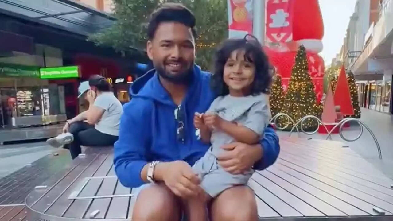 Watch: Pant’s sweet bonding moment with a little girl in Adelaide