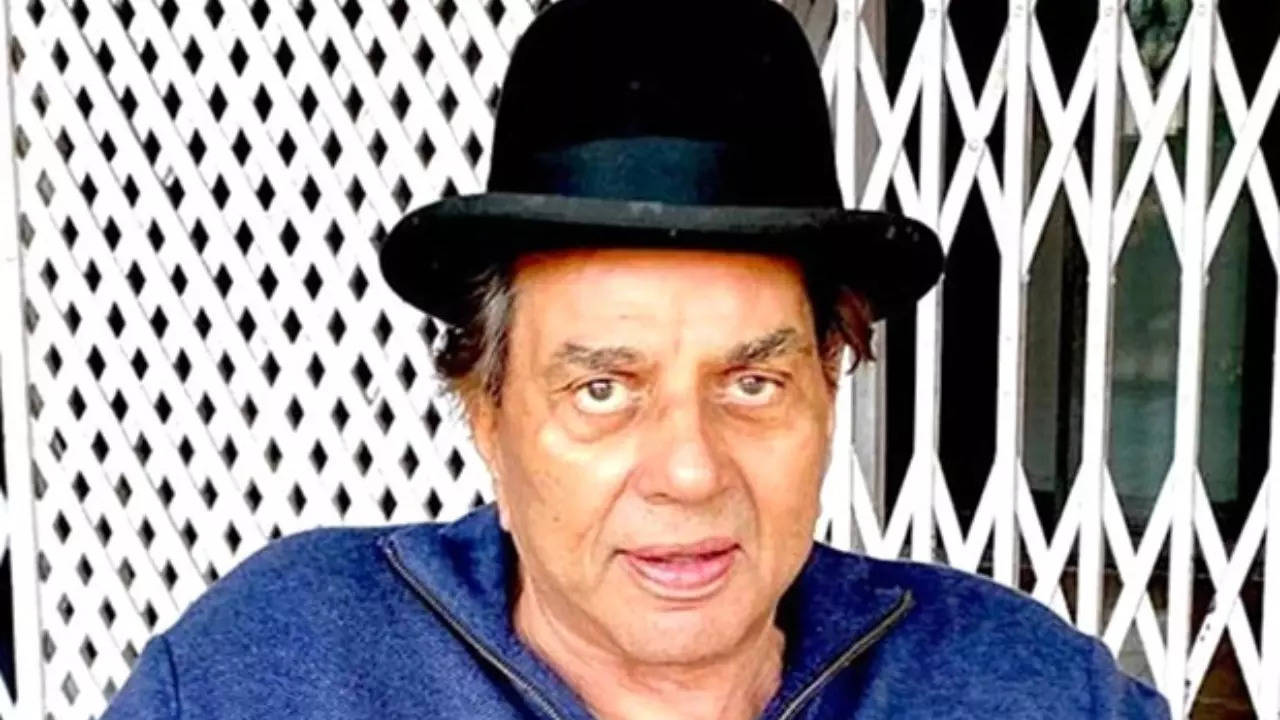 Dharmendra summoned by Patiala House Court