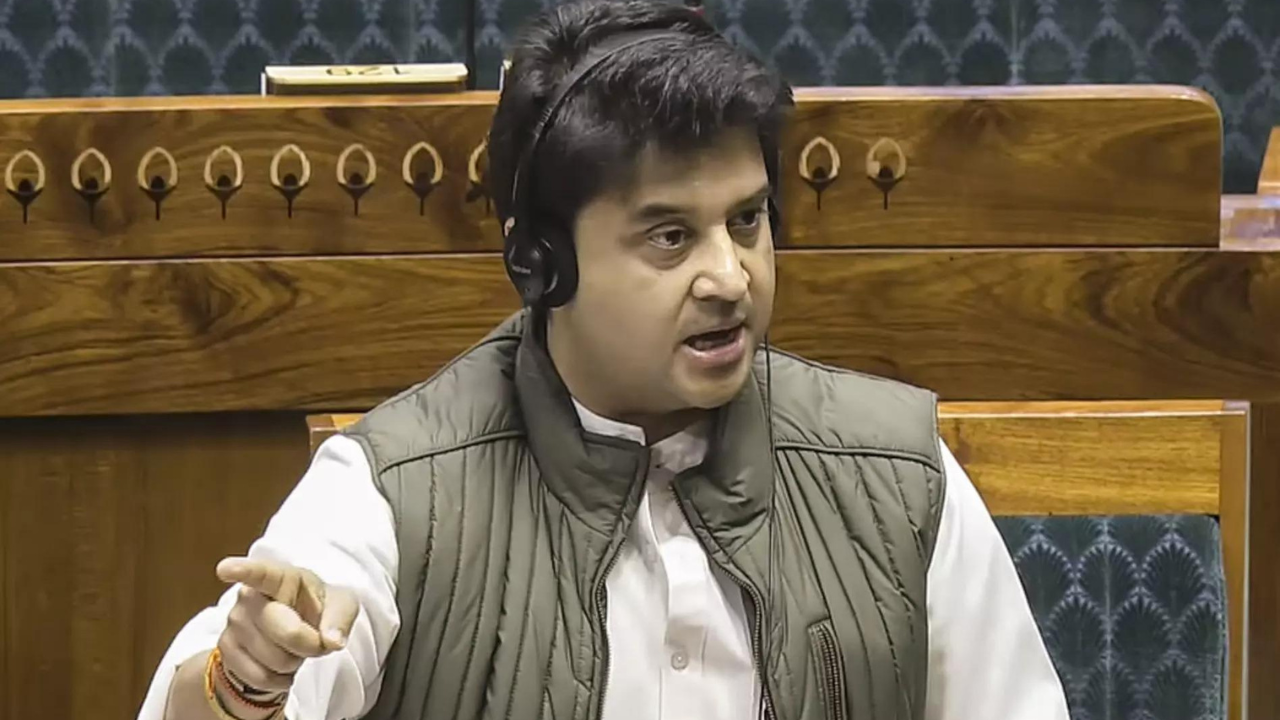 Govt support for telcos important: Jyotiraditya Scindia