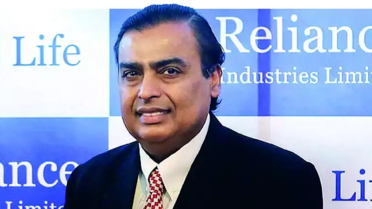 Reliance signs 10-yr deal with Russia's Rosneft for $12-13bn a year oil import