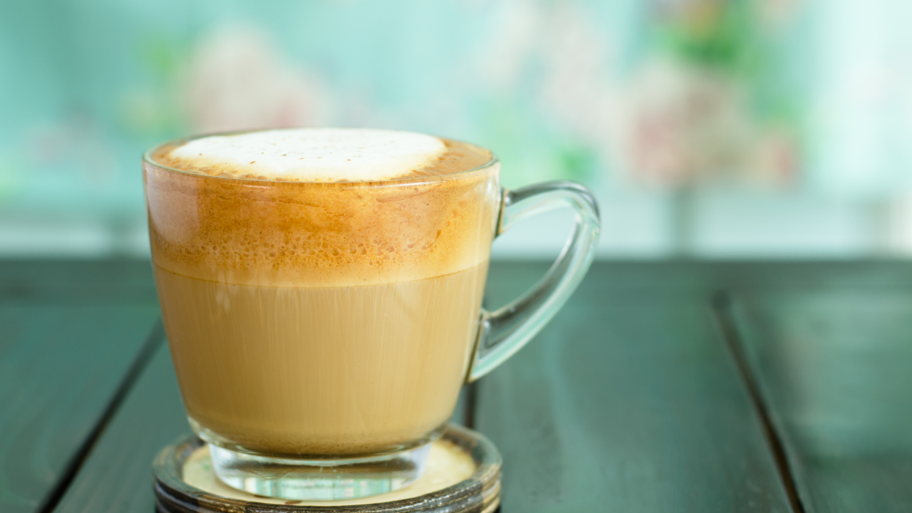 Can consuming hot beverages all the time cause stomach or intestinal cancer?