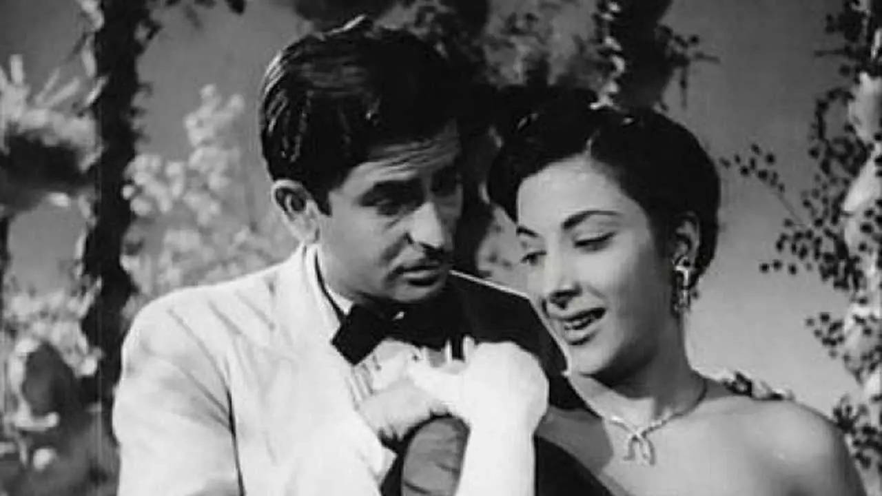 DYK Raj Kapoor’s Awaara sold 64 mn tickets in the USSR?