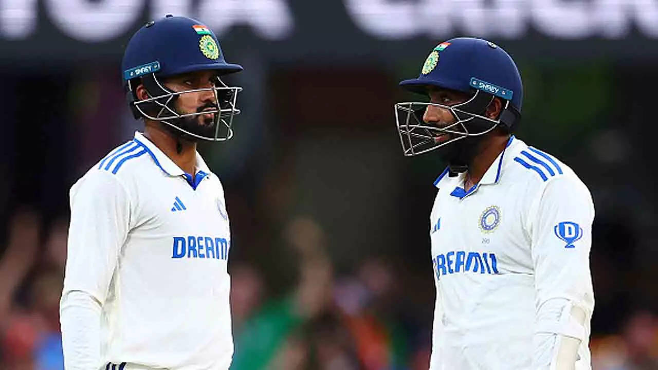 IND vs AUS 3rd Test Live: Play resumes after rain delay; Jadeja slams fifty