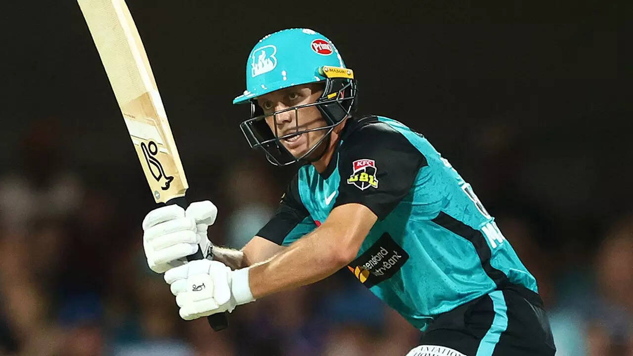 Dropped from Australia's Test squad, McSweeney lights up BBL. Watch