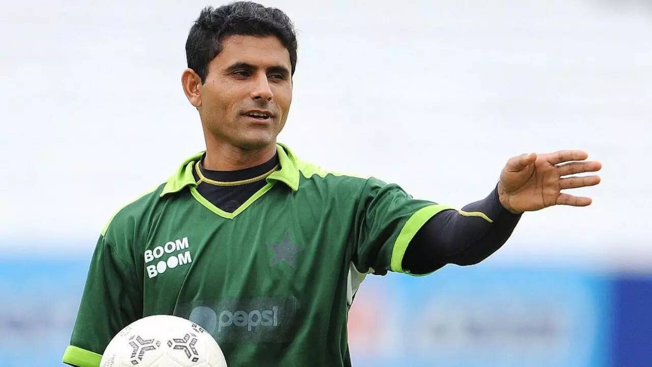 Razzaq roped in to head scouting program in Pakistan