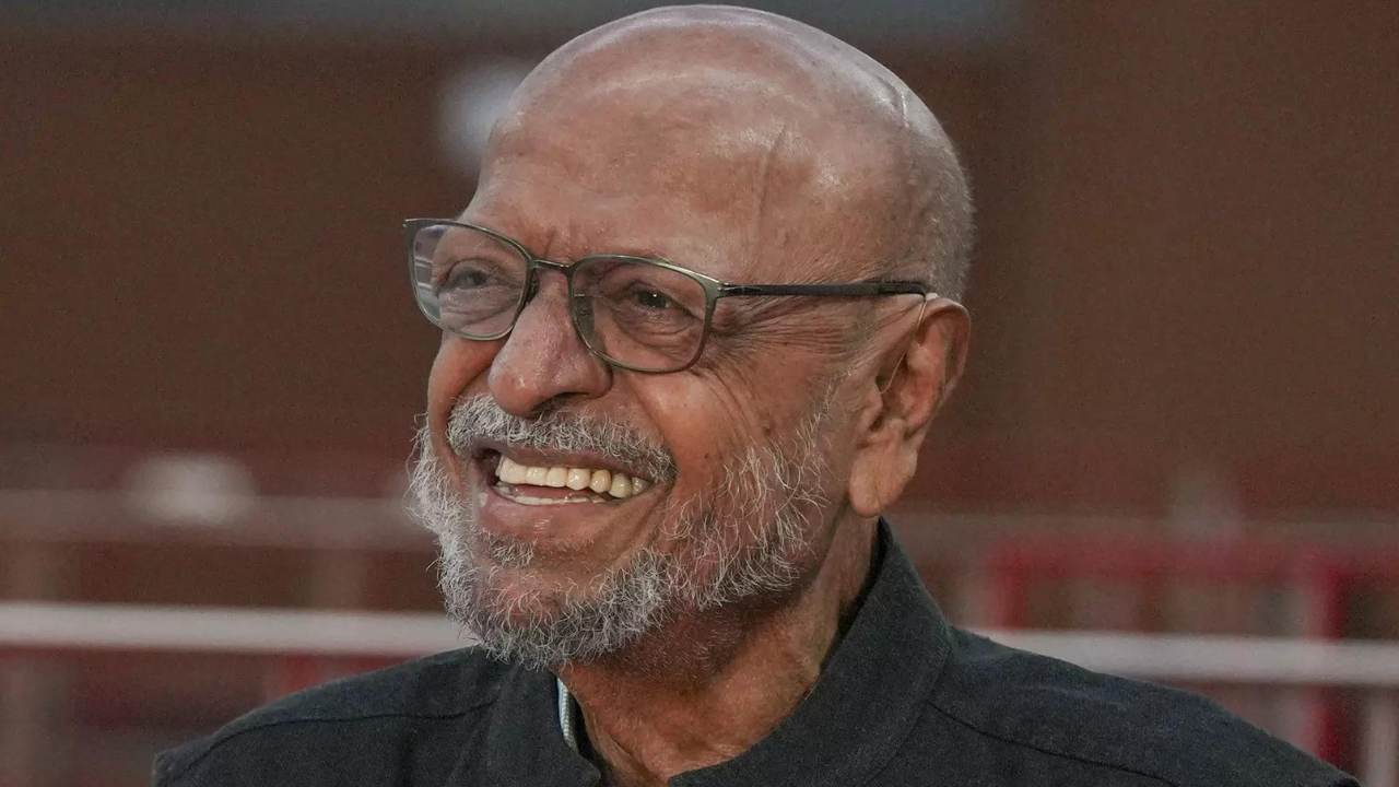 ‘Loss for cinema and humanity’: Rahul, Mamata, Kharge pay tribute to legendary filmmaker Shyam Benegal