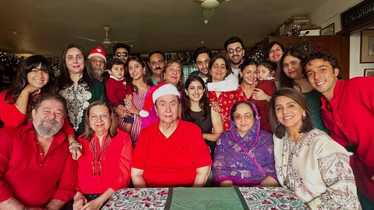 Unseen PIC from Kapoor family's Christmas celebrations