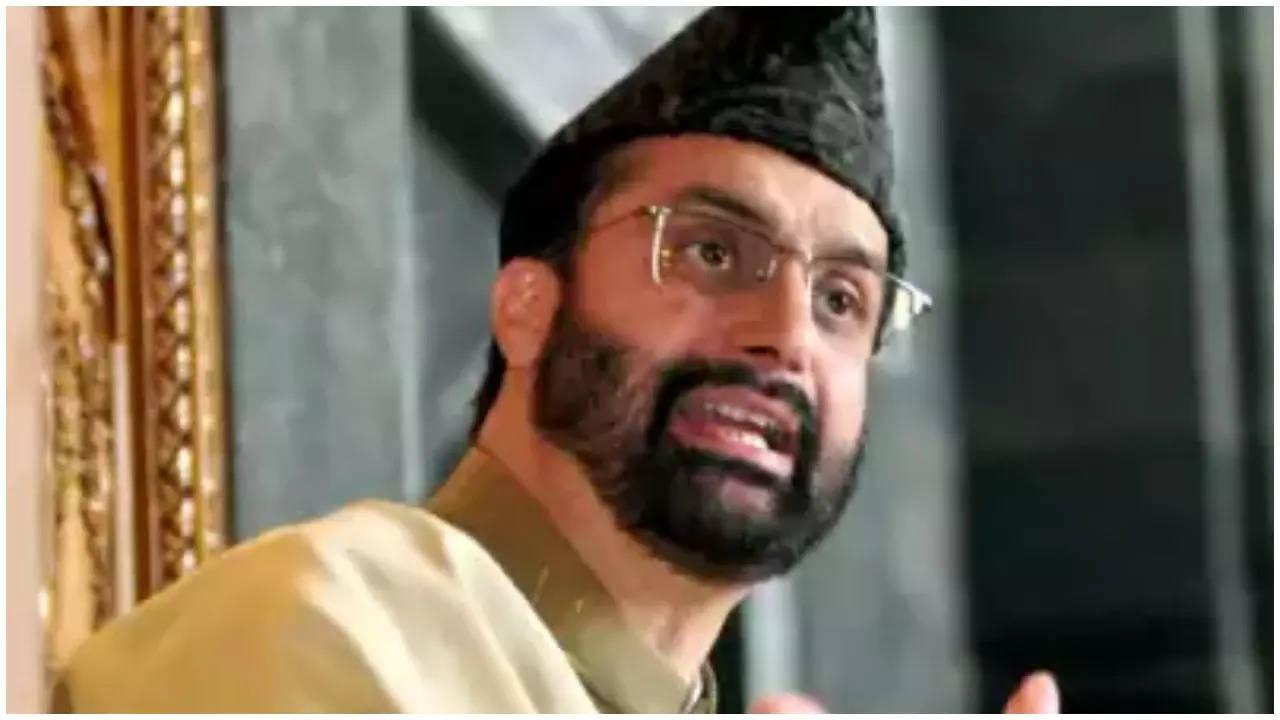 Put under house arrest, barred from conducting Friday prayers: Umar Farooq