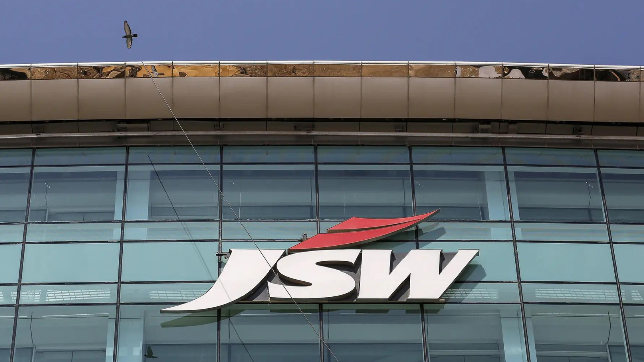 JSW to buy green energy business of O2 Power for $ 1.4 billion