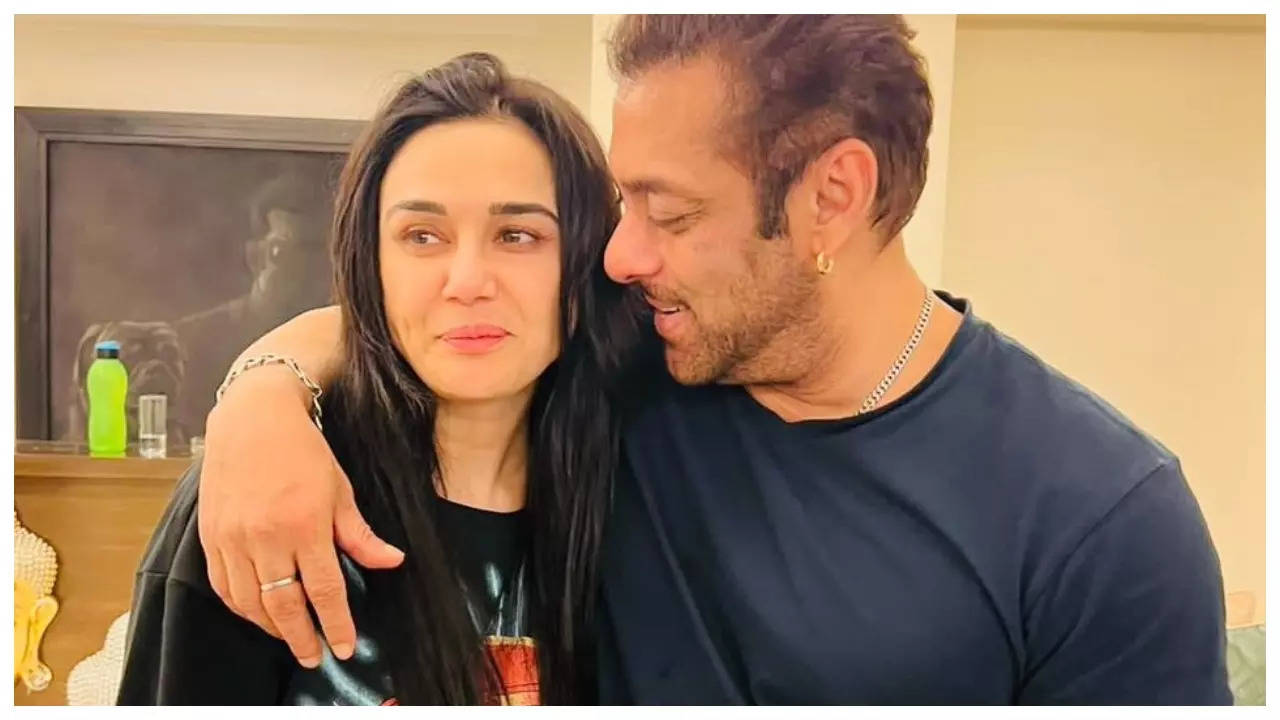 Fan asks Preity if she dated Salman; actress responds