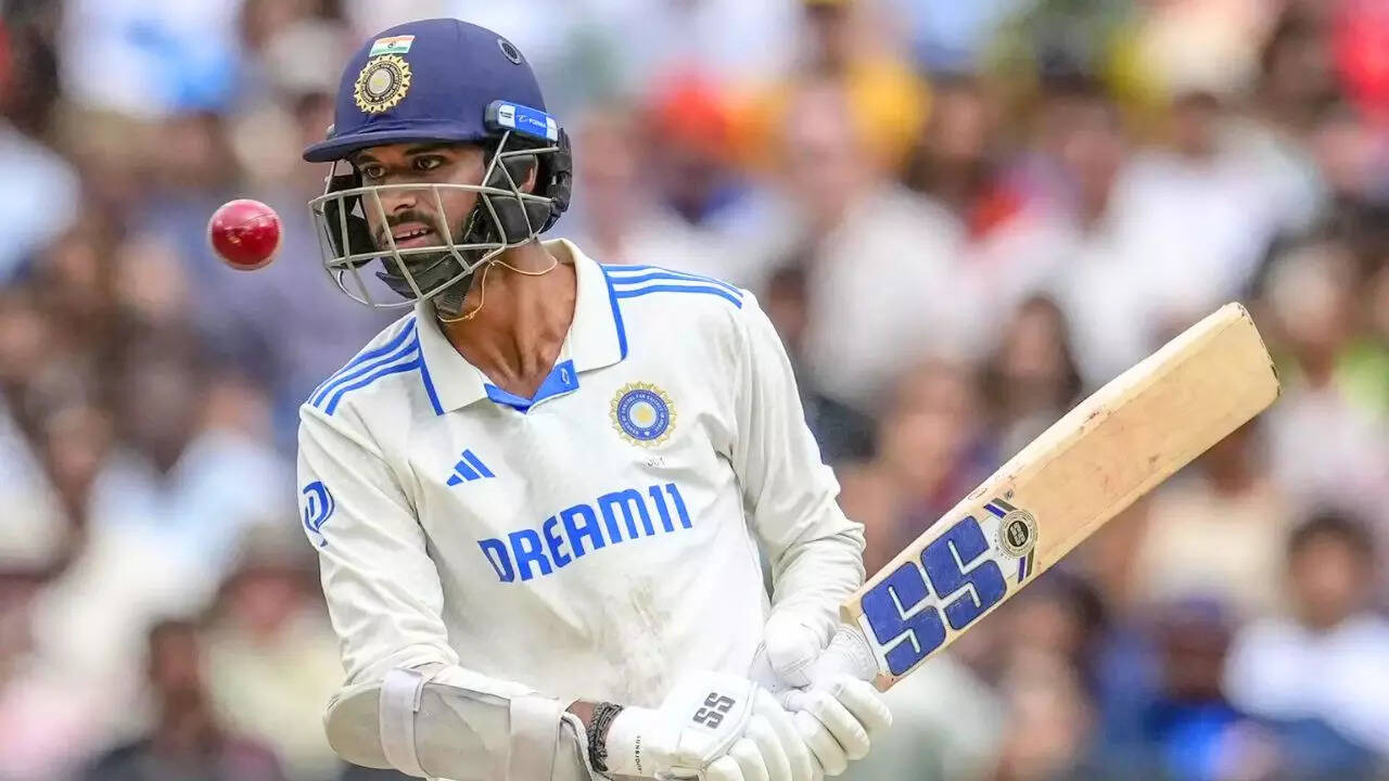 'Gauti bhai has helped me a lot': Sundar hails Team India head coach