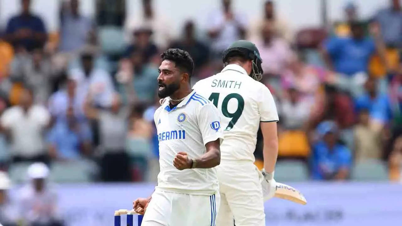 ‘Kone se, kone se’: How Kohli helped Siraj dismiss Smith at MCG