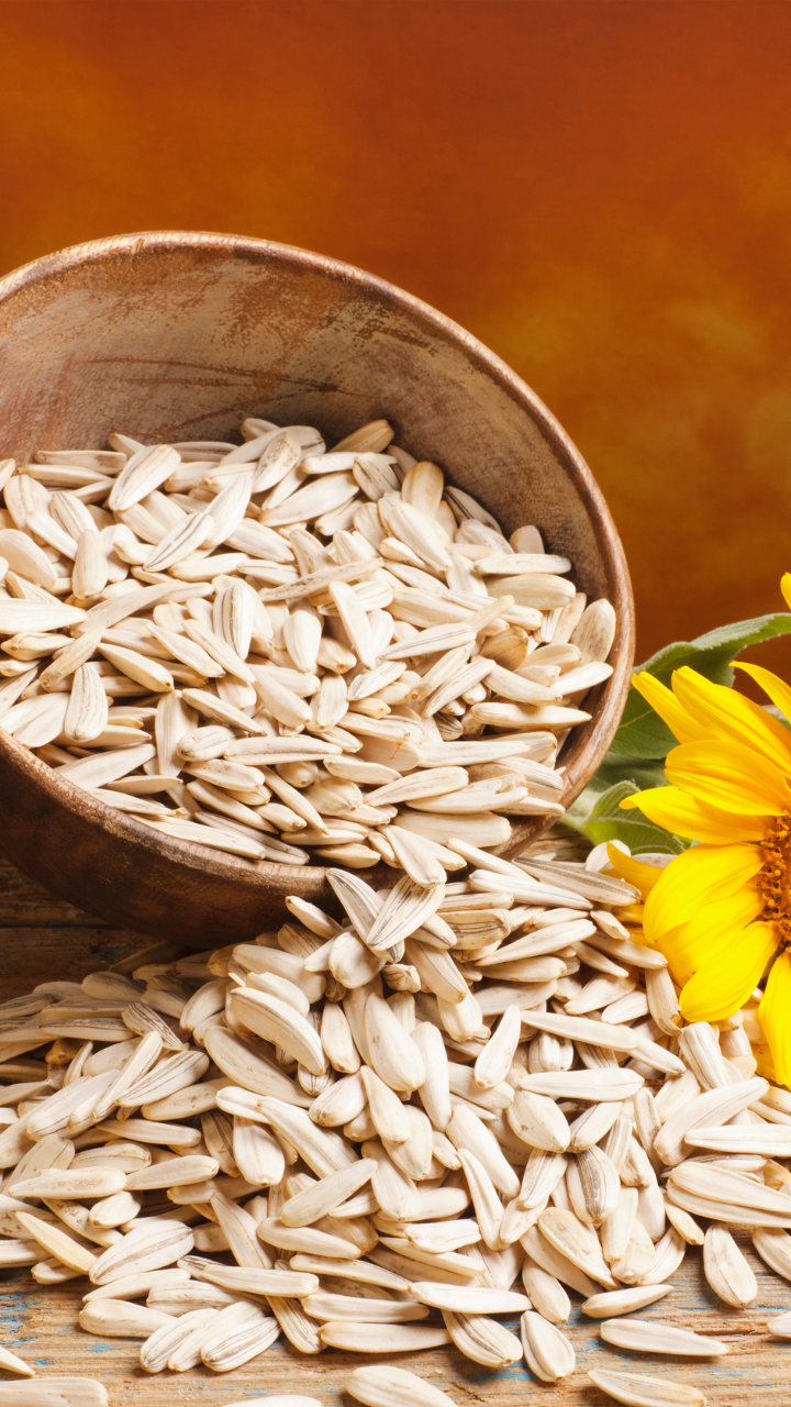 9 reasons to have a handful of sunflower seeds every day