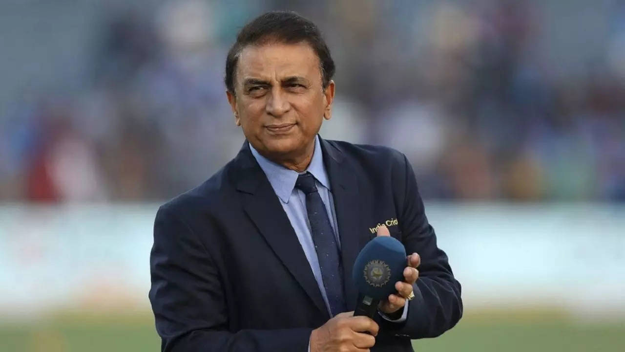 Sunil Gavaskar clarifies context of ‘stupid’ remark for Rishabh Pant