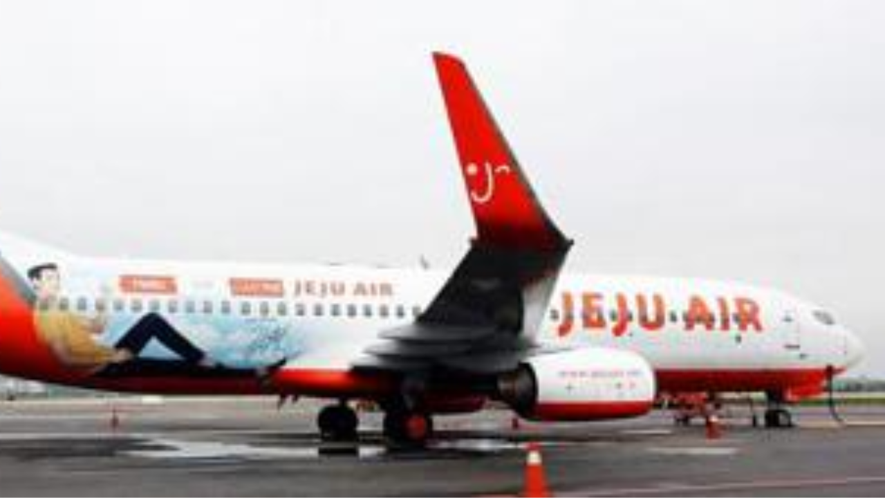 Day after deadly crash, another Jeju Air flight suffers glitch