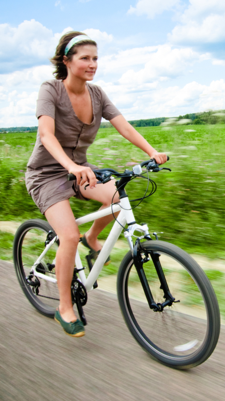 Cycling benefits: 8 healthy reasons to pedal up every day