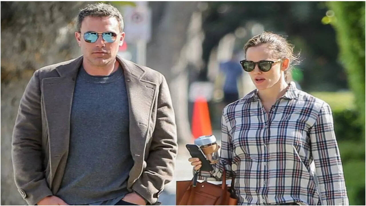 Ben and Jennifer Garner come together for Christmas