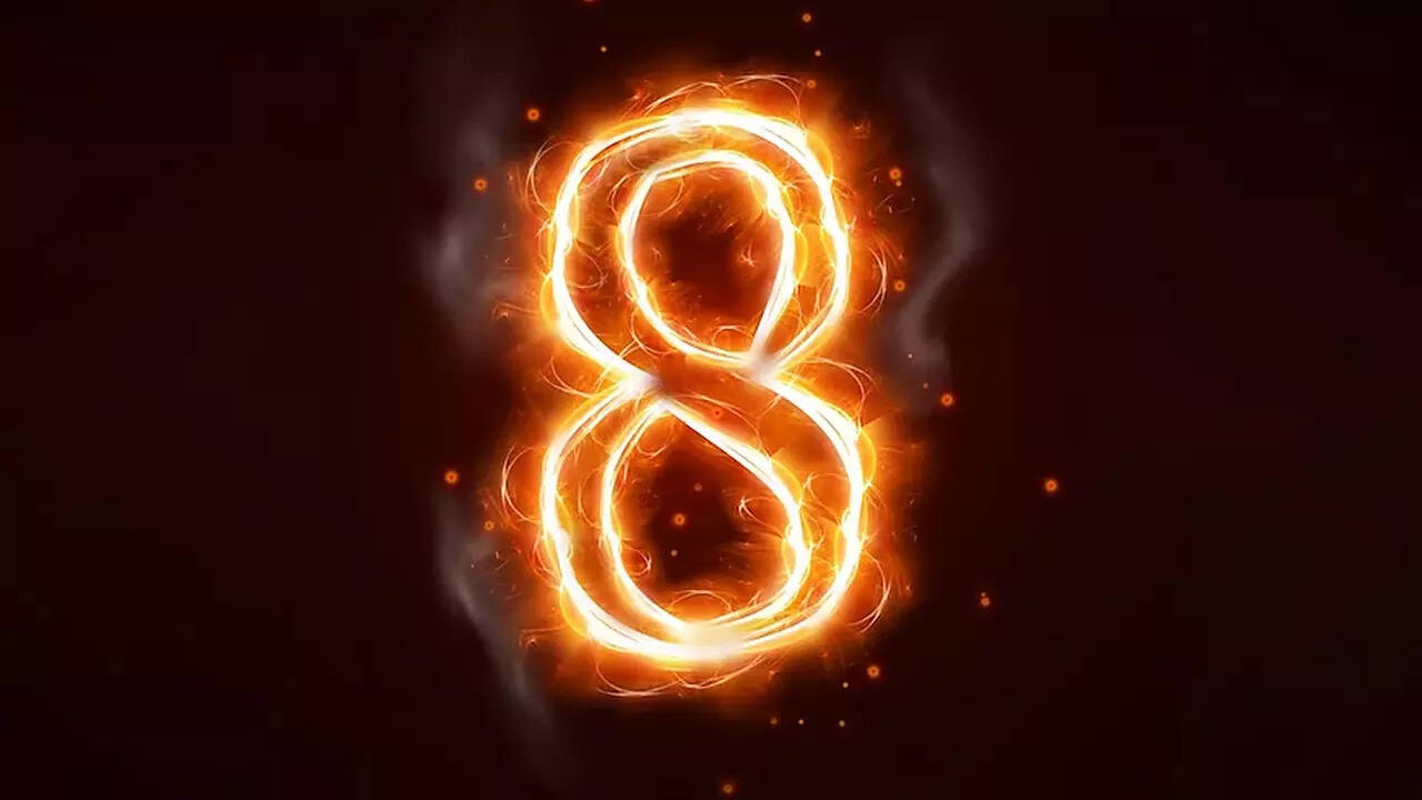 Numerology Horoscope 2025: Prediction for Number 8 (People born on 8, 17 or 26 in any month)