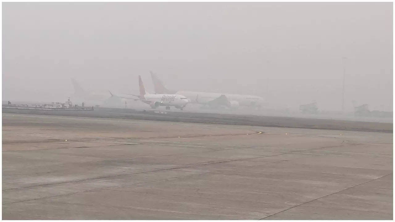 Peak fog season: Government lists steps for airlines & airports operators to minimise flyer inconvenience