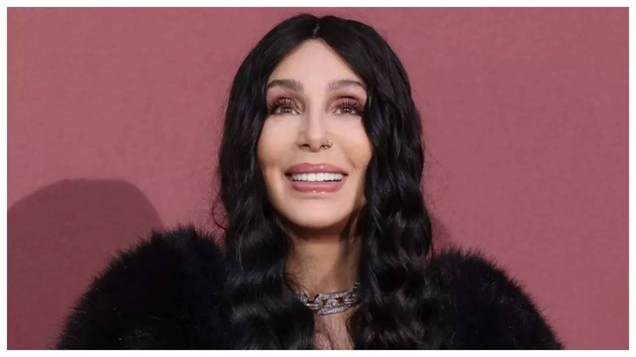 Cher reveals why she was dismissed from jury duty