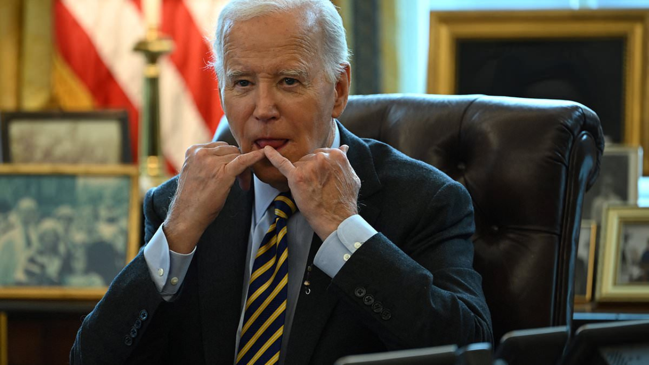 'Whoa, hey!, I'll talk...': Biden whistles to quiet reporters during California wildfires briefing