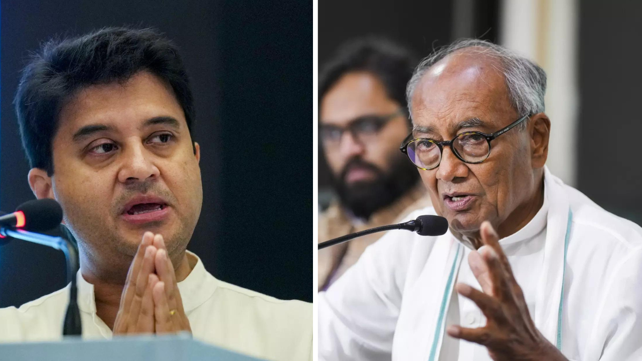 ‘Jyotiraditya Scindia is a child’: Digvijaya Singh