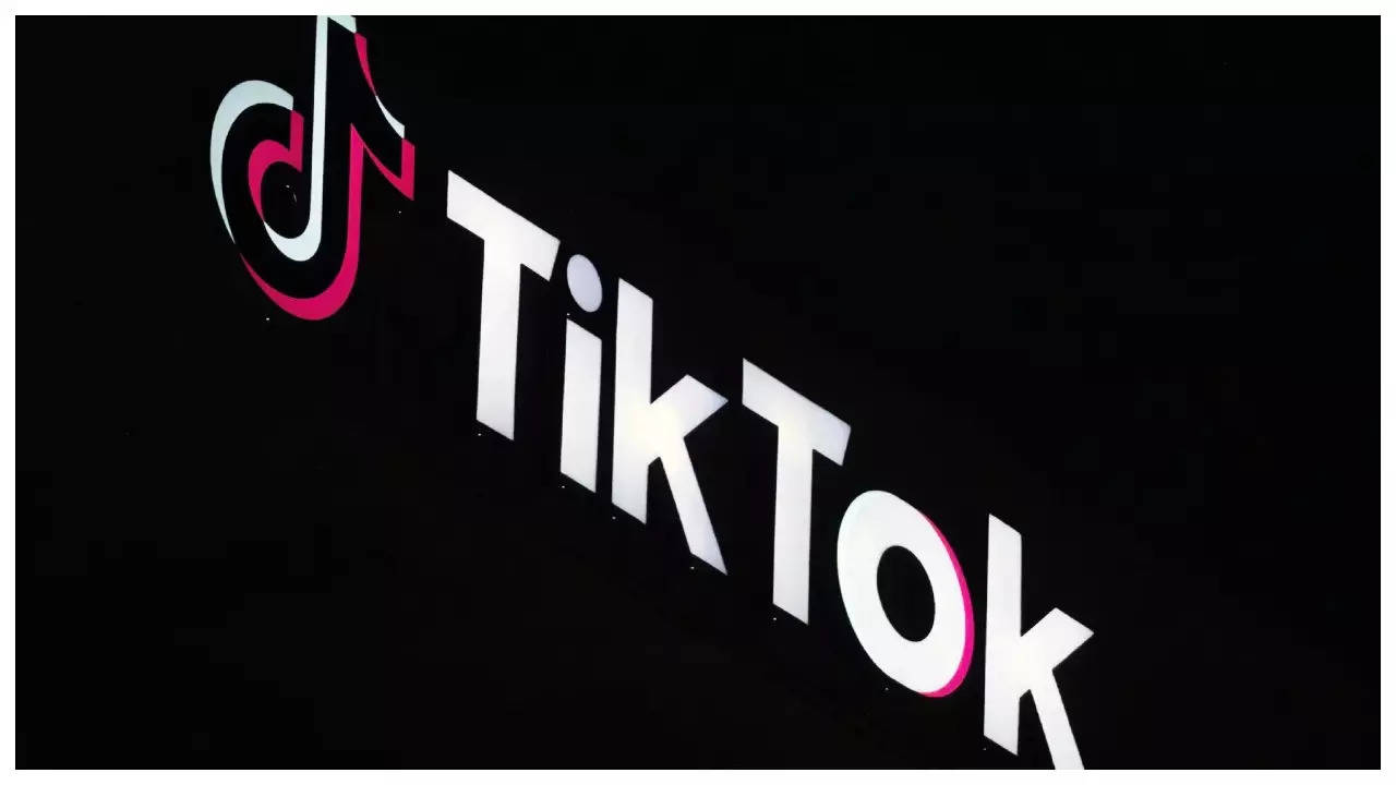 With TikTok ban looming, US users find refuge in another Chinese app