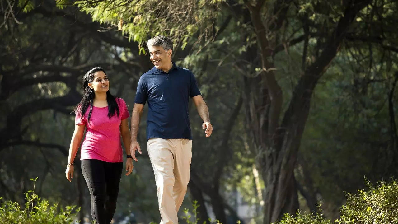 5 things one should do while walking after meals