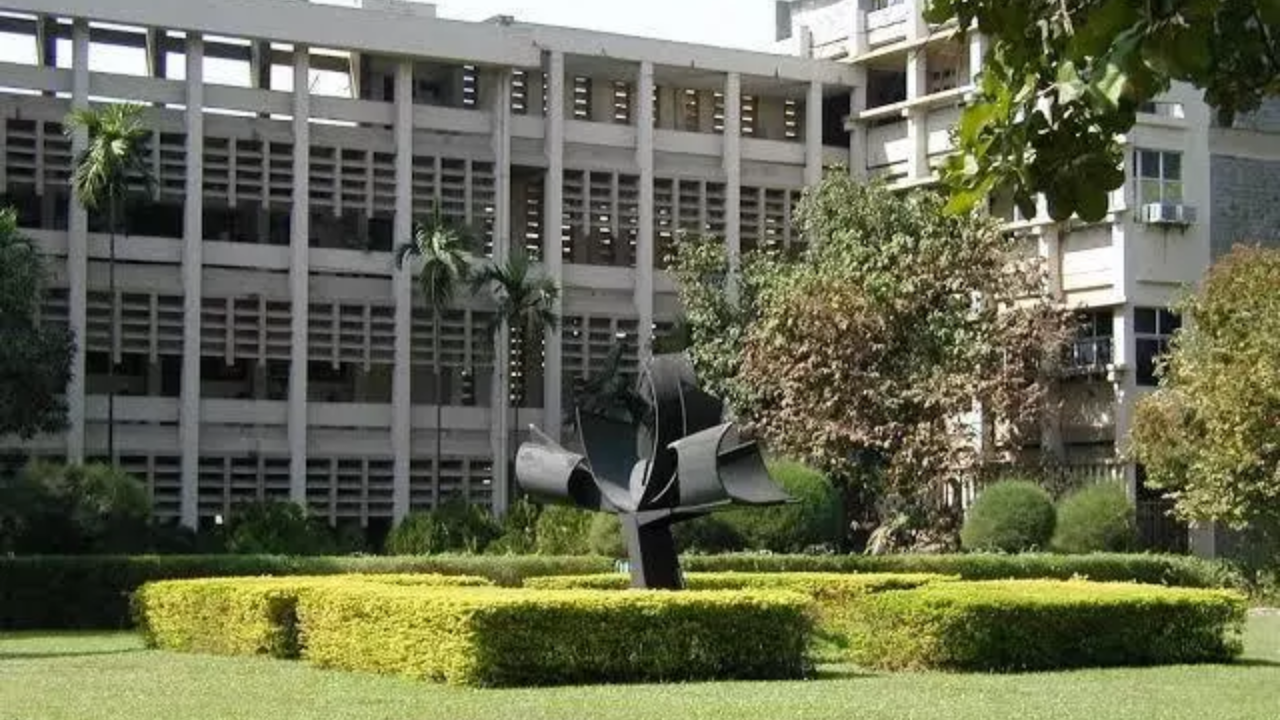 ‘Garbhavigyan’ event at IIT-Bombay, students cry pseudoscience