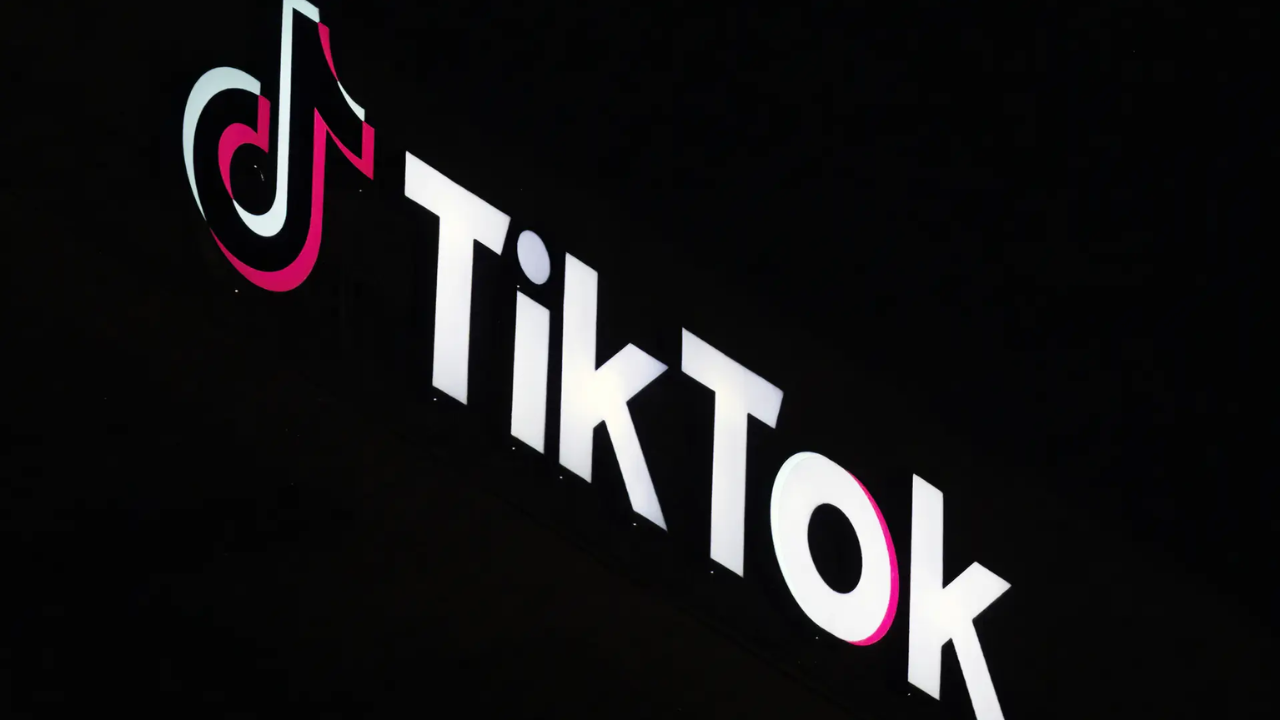 ‘TikTok preparing to shut down app in US on Sunday’