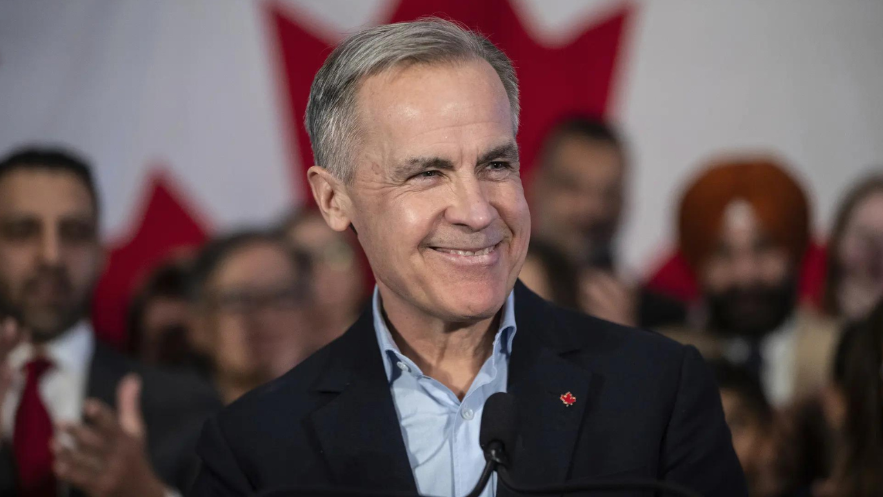 Ex-Bank of England governor Mark Carney announces bid for Canadian prime minister