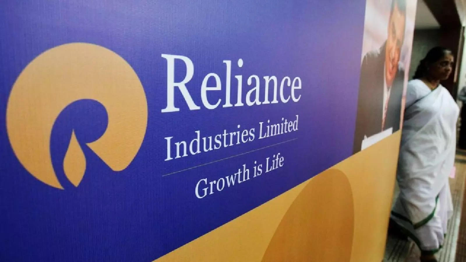 Reliance Industries shares jump nearly 5% after Q3 earnings