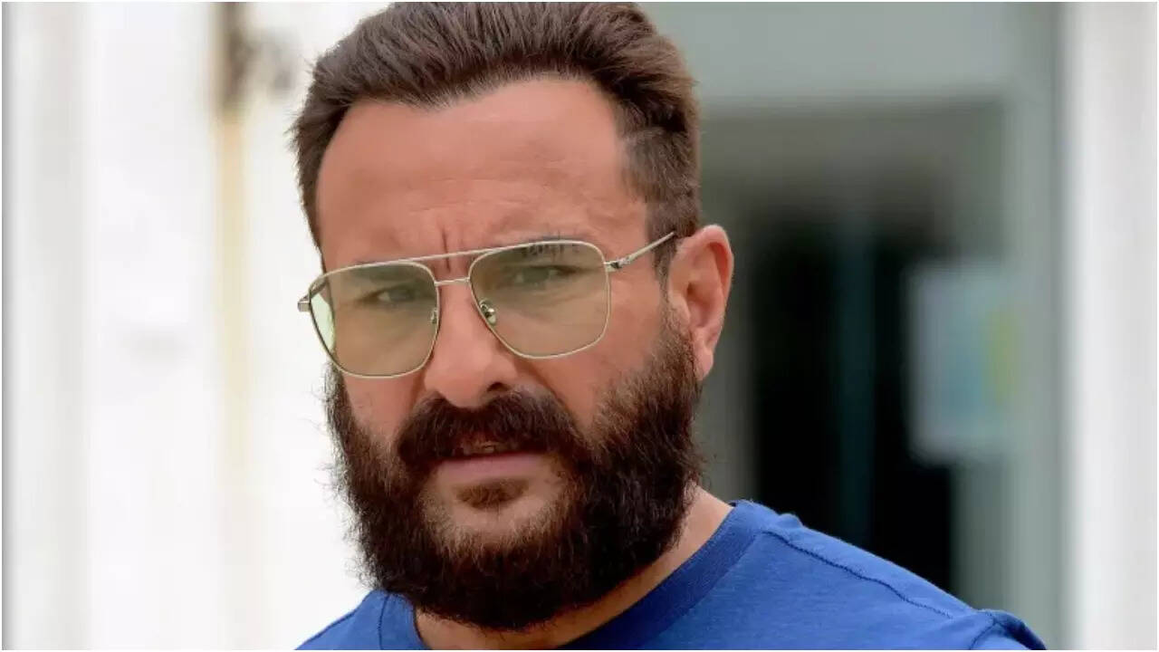 Viral photo of knife used in Saif's attack breaks the internet