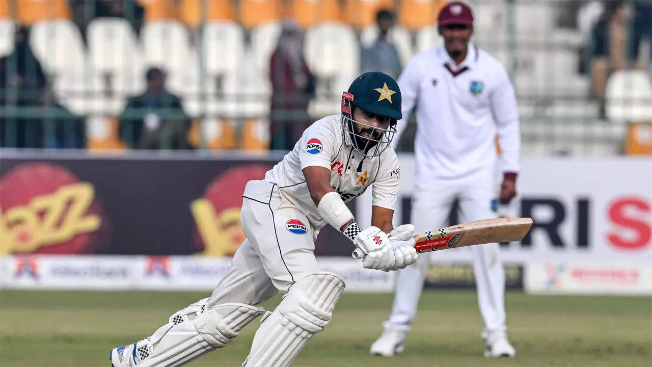 Shakeel and Rizwan lead Pakistan recovery in fog-hit first Windies Test