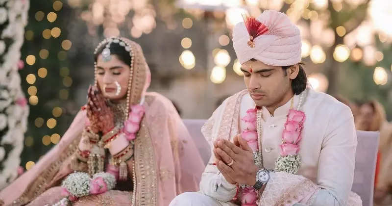 Who is Himani Mor, Neeraj Chopra's wife?