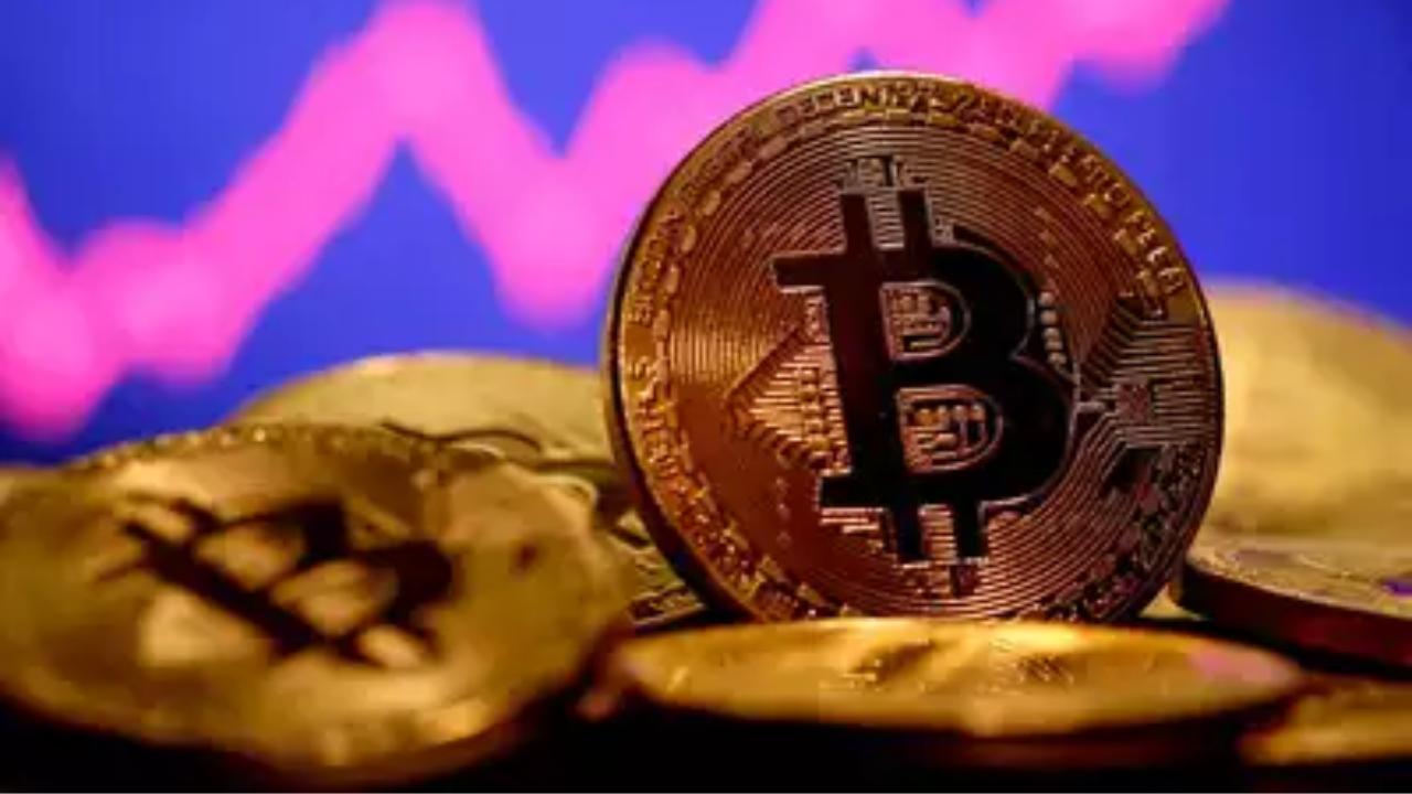 Bitcoin rises to fresh record ahead of Trump inauguration in US